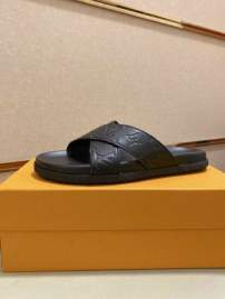 Picture of Louis Vuitton Slippers _SKULVsz38-44hnh03121039
